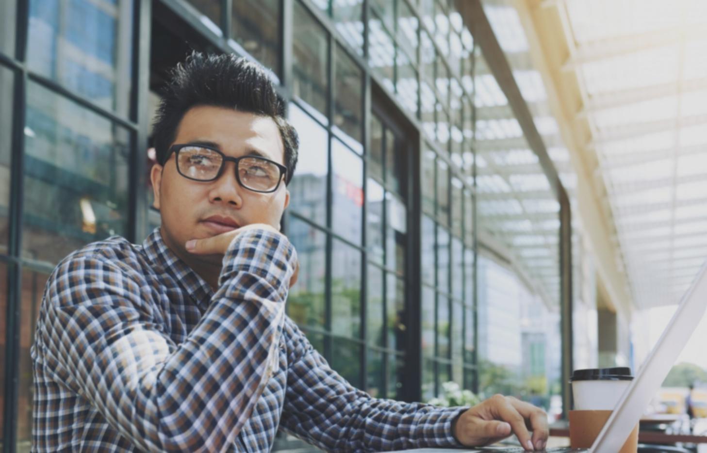 Mobile app development collaboration between designers and developers